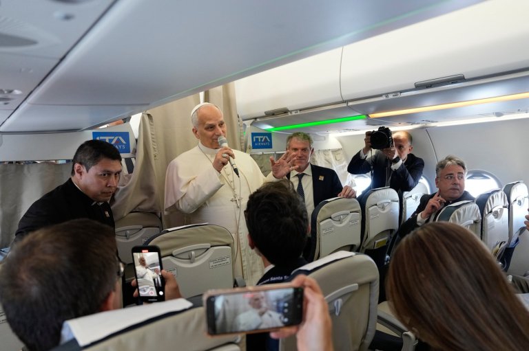 Pope acknowledges stiff competition with Bad Bunny this weekend in Spain | iNFOnews.ca