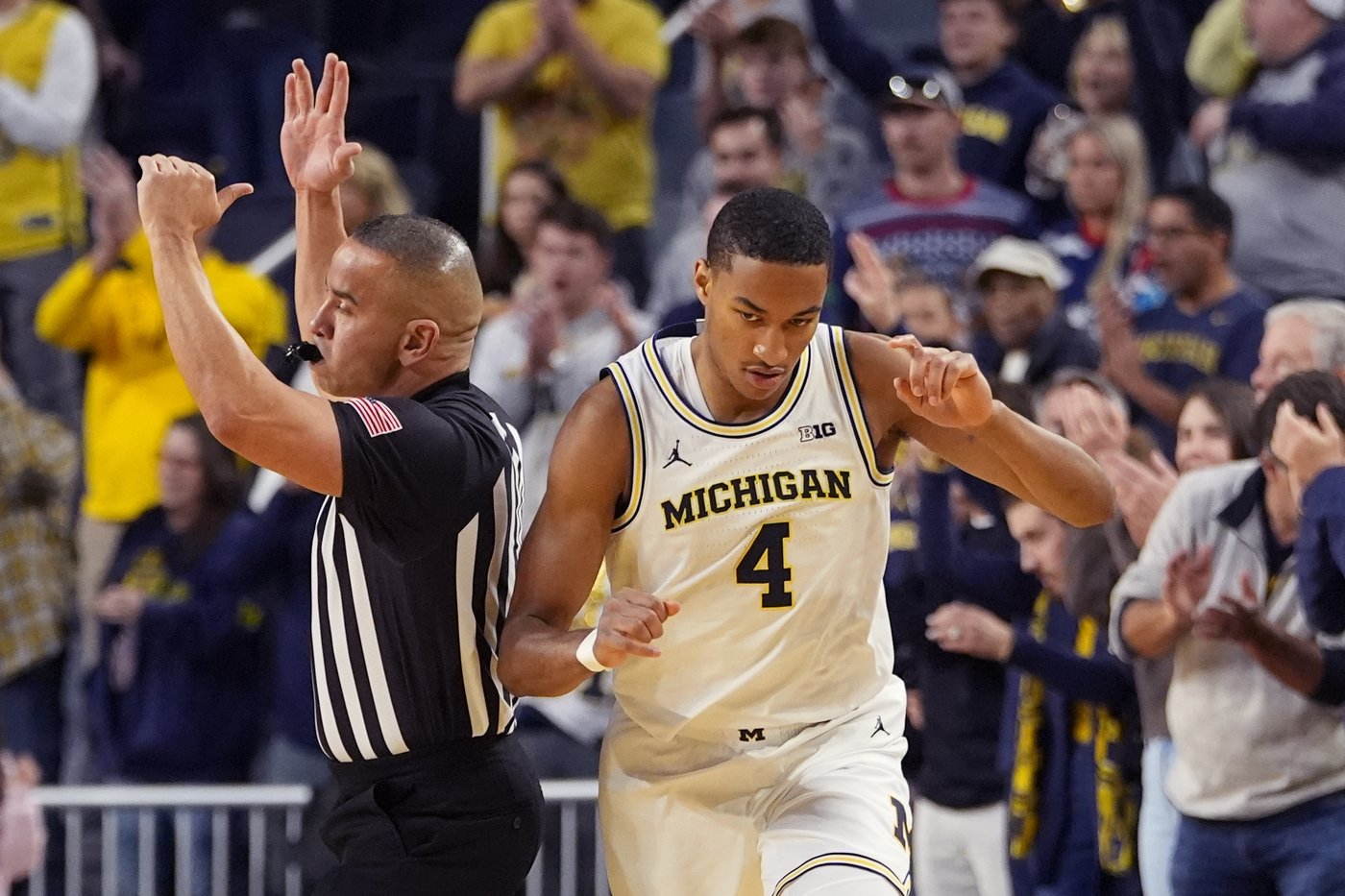 Tre Donaldson leads No. 24 Michigan to 89-58 rout of Purdue-Fort Wayne | iNFOnews.ca Tre Donaldson leads No. 24 Michigan to 89-58 rout of Purdue-Fort Wayne | iNFOnews.ca