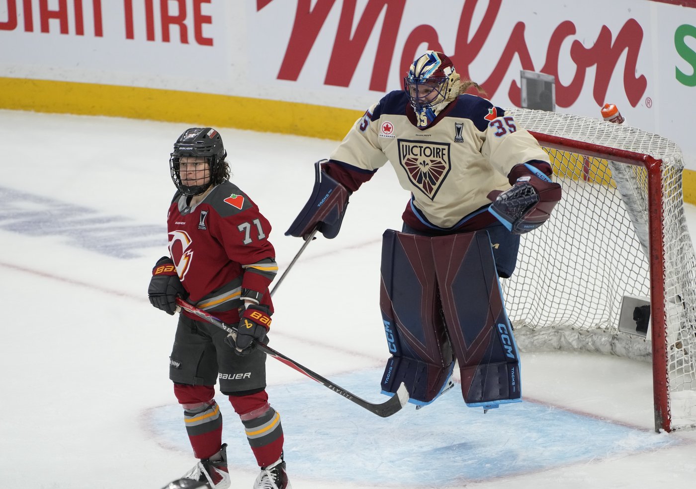 Desbiens, Frankel, Pannek named finalists for PWHL's Billie Jean King MVP award | iNFOnews.ca