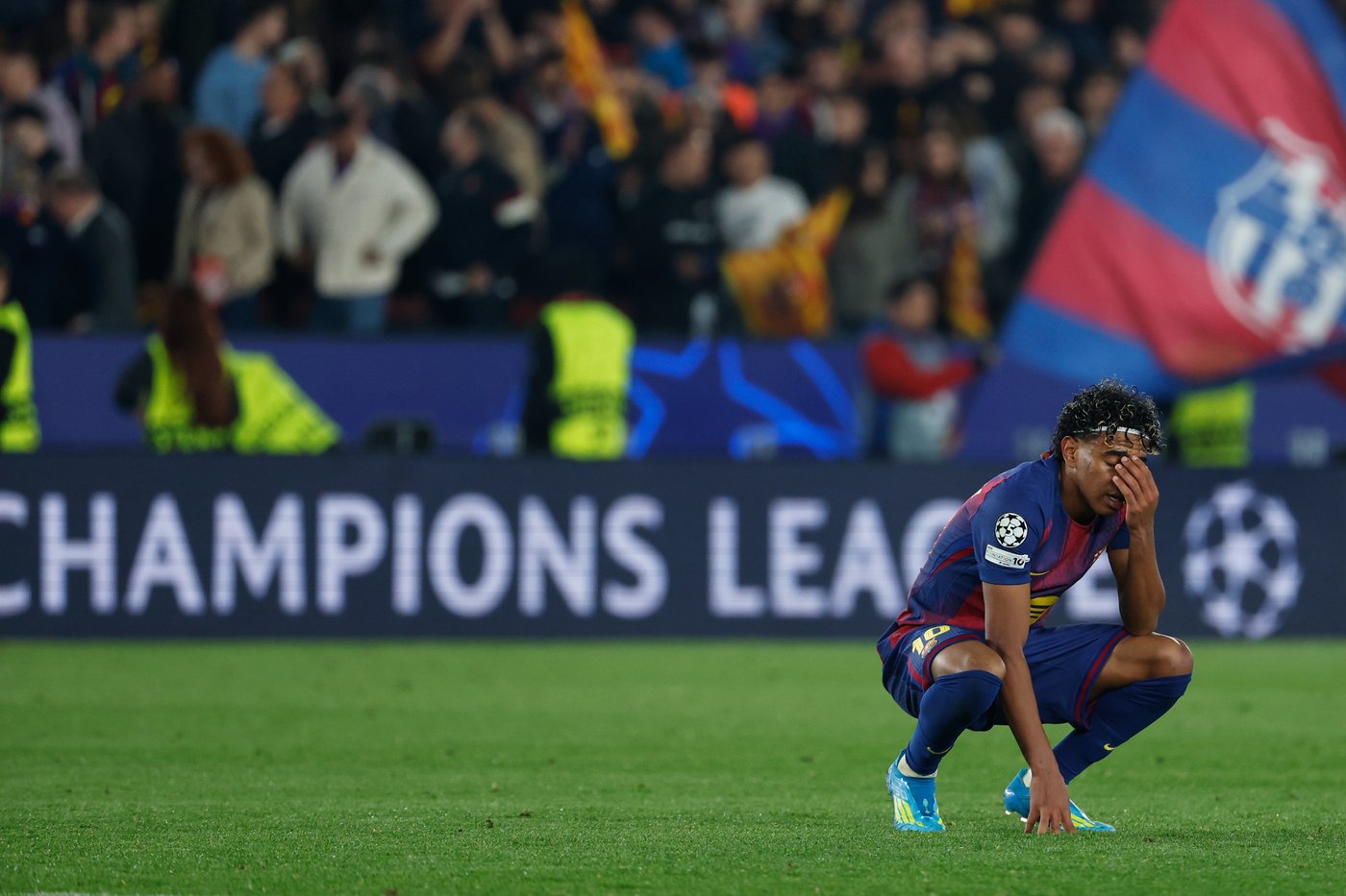 Raphinha criticizes referees after Barcelona's Champions League elimination, says club was 'robbed' | iNFOnews.ca