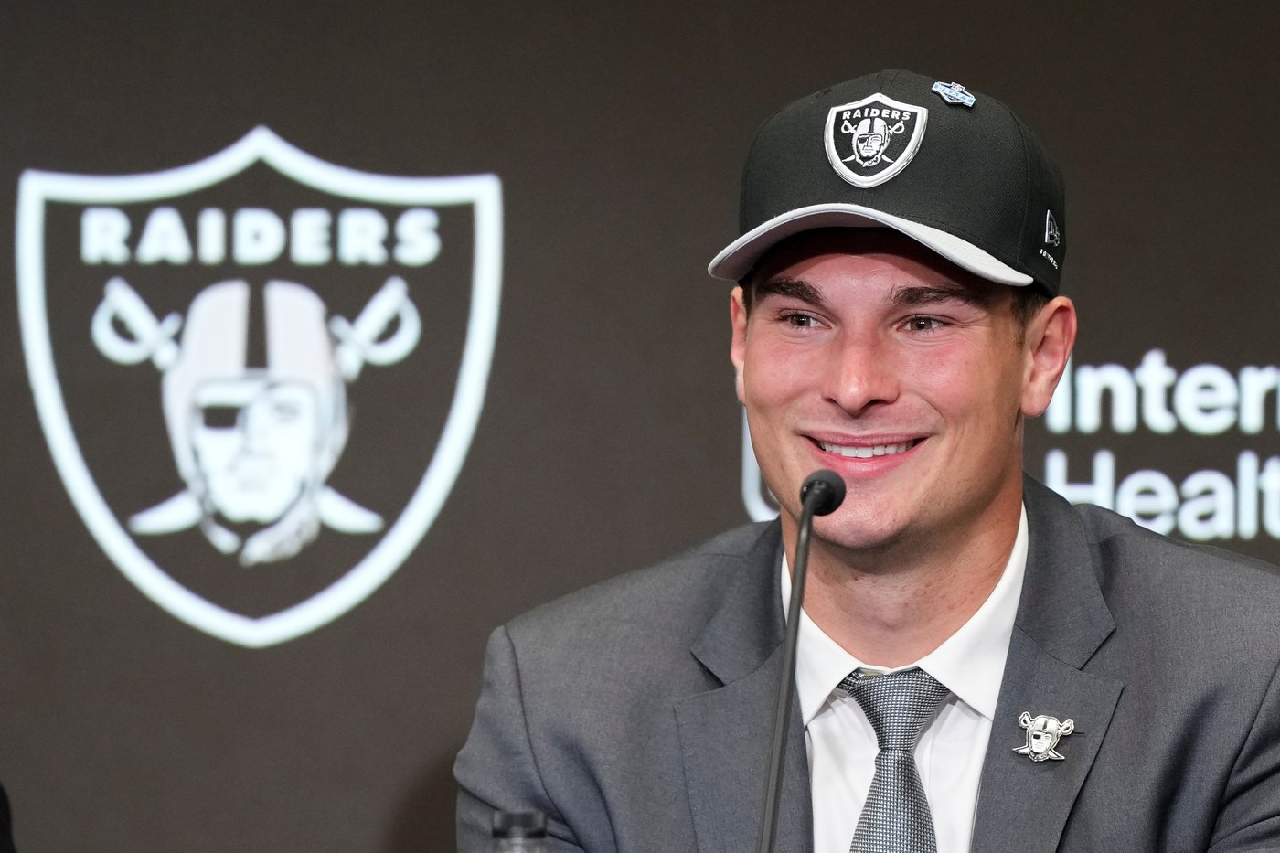 New Raiders QB Fernando Mendoza ready to prove he was worthy of No. 1 draft pick | iNFOnews.ca