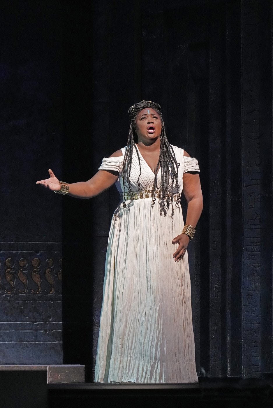 Soprano Angel Blue sings her first Metropolitan Opera 'Aida' in a new production | iNFOnews.ca