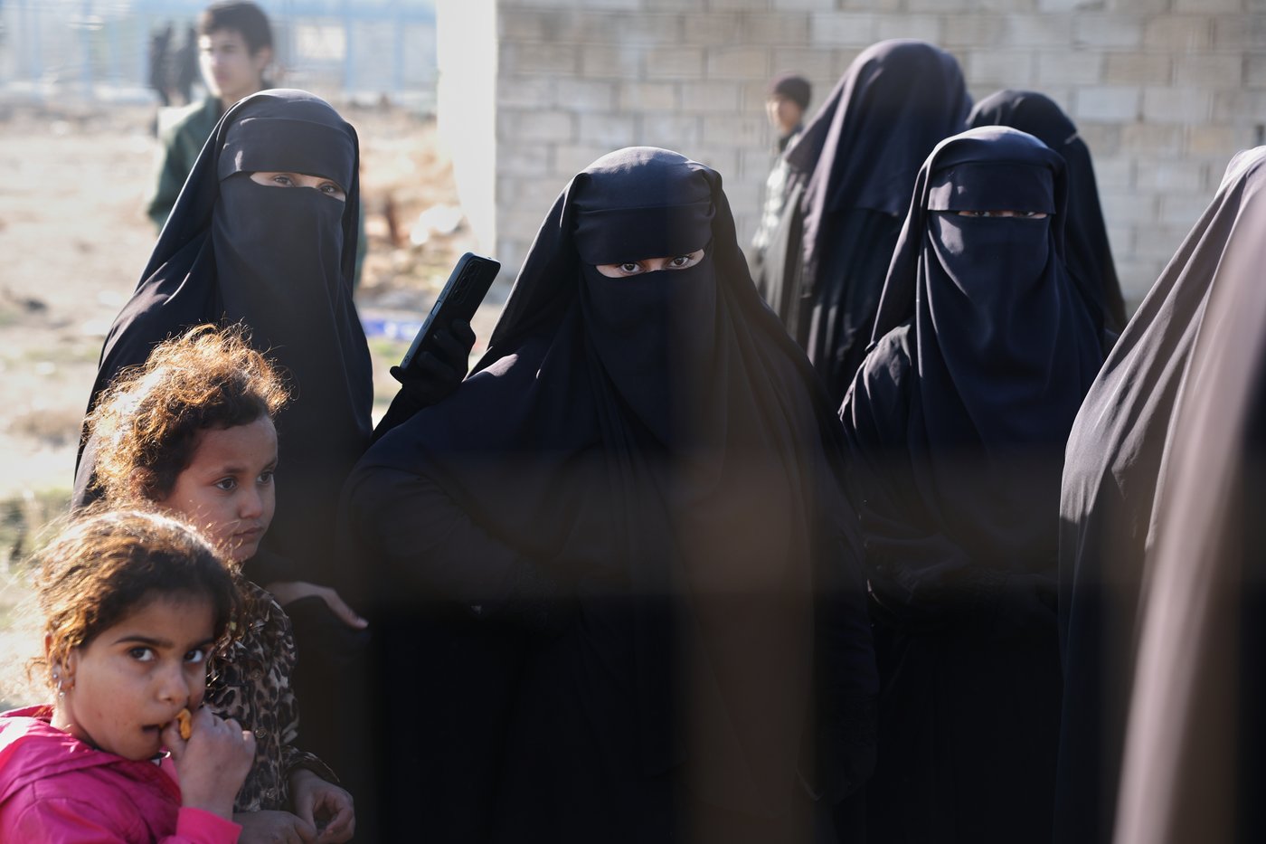 Why Islamic State group prisoners in northeast Syria are being transferred to Iraq | iNFOnews.ca
