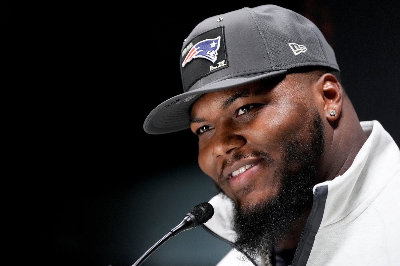How aggressive free agency moves led the Patriots and Seahawks to the Super Bowl | iNFOnews.ca