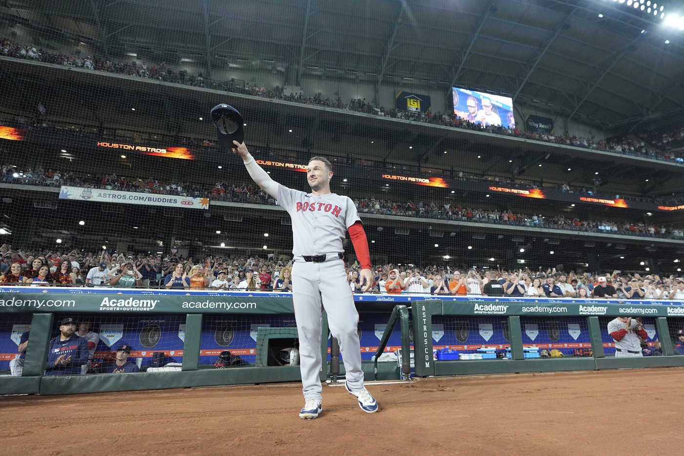 Correa plays 1st game in Houston since trade as Bregman visits for 1st time since joining Red Sox | iNFOnews.ca