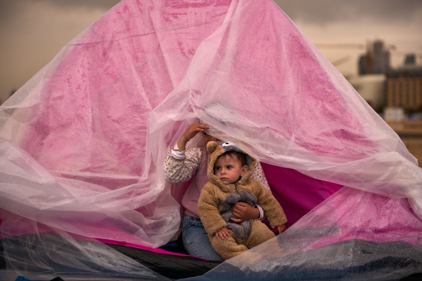 Photos show displaced Lebanese sheltering in Beirut as the war escalates | iNFOnews.ca