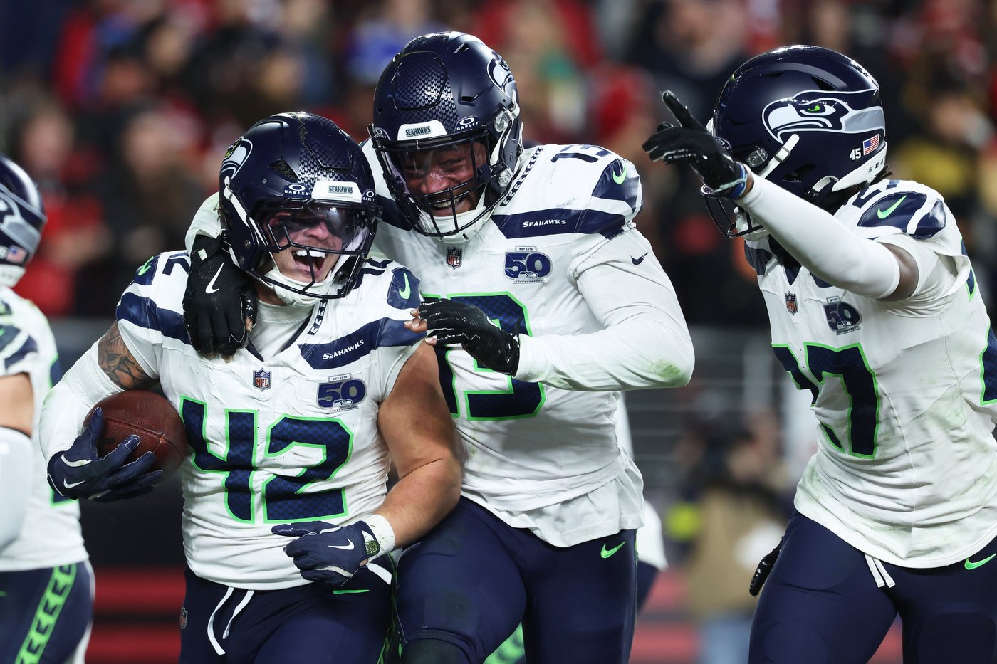 Seahawks ace final regular-season test, shut down 49ers and enter playoffs as No.1 seed | iNFOnews.ca
