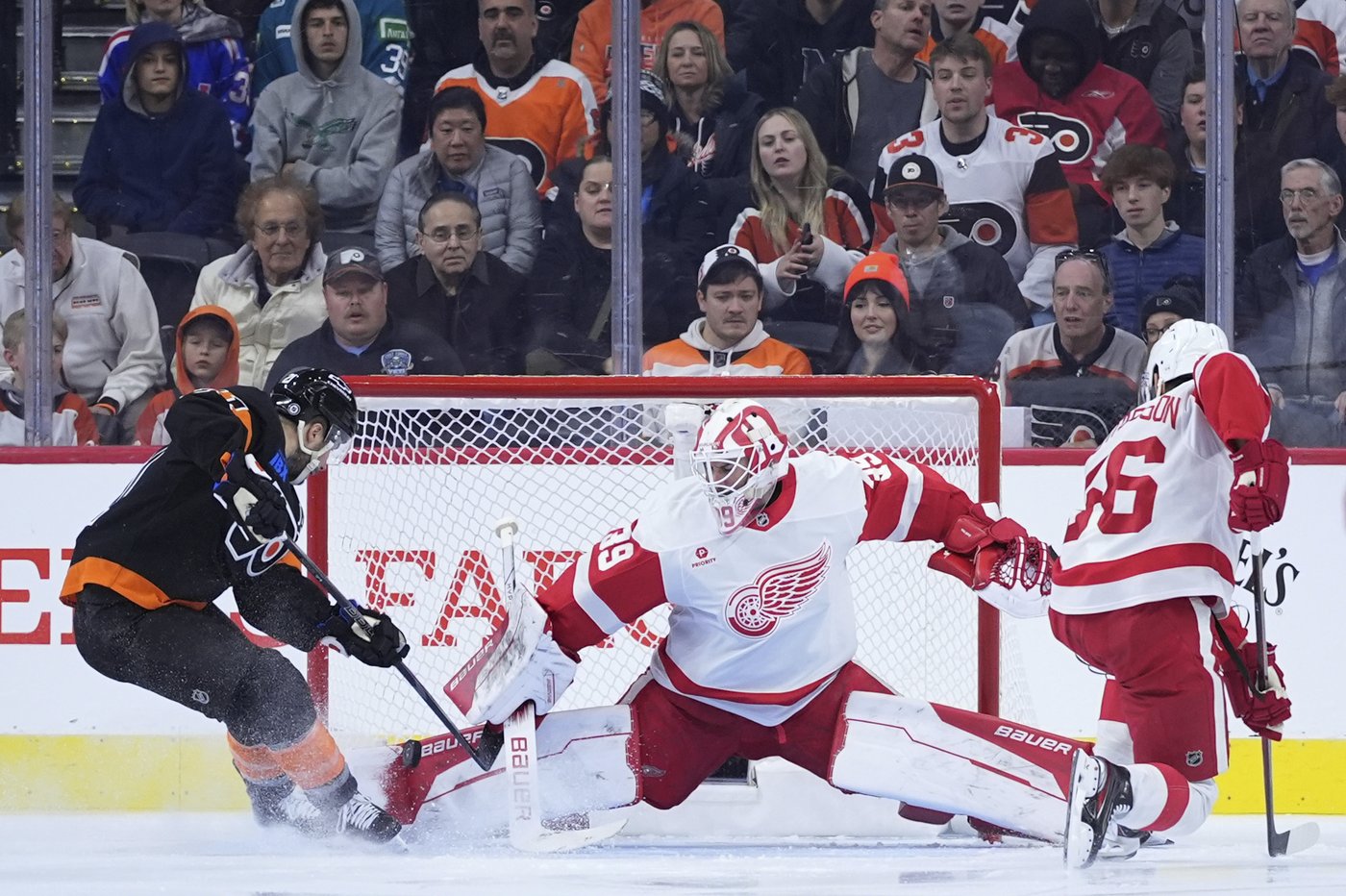 Scott Laughton scores career-high 4 goals for the Flyers' 4-1 victory over the Red Wings | iNFOnews.ca Scott Laughton scores career-high 4 goals for the Flyers' 4-1 victory over the Red Wings | iNFOnews.ca