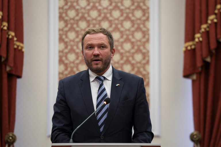Estonia blames Russia for arson attack on defense company that provides vehicles to Ukraine | iNFOnews.ca