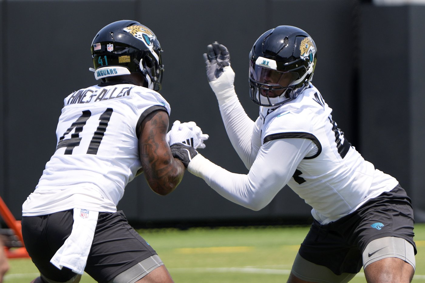 Mass in the past: Josh Hines-Allen and his Jaguars teammates slim down in hopes of turning up | iNFOnews.ca