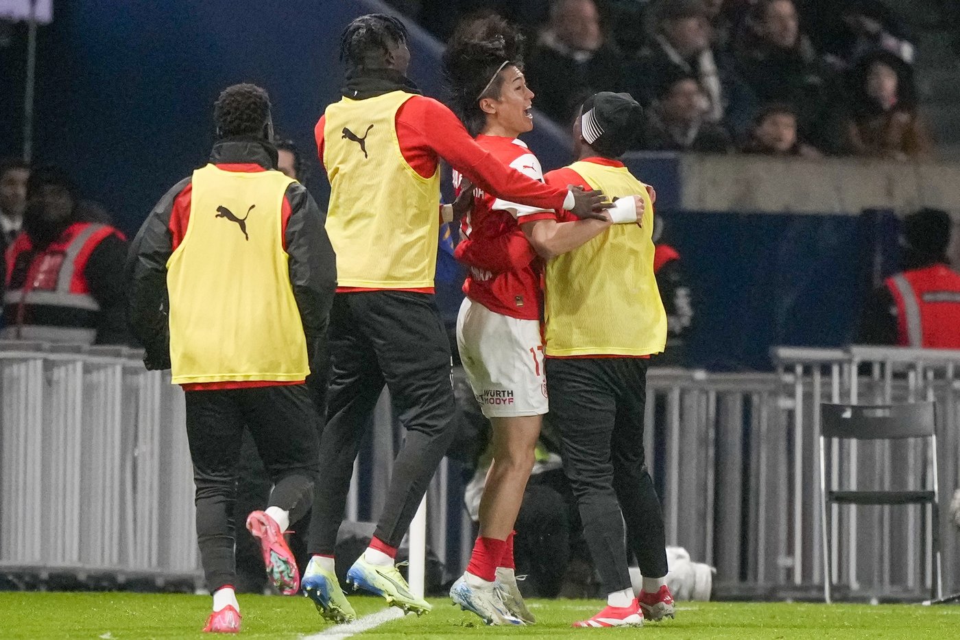 Kvaratskhelia sets up a goal on PSG debut but Ligue 1 leader draws with Reims | iNFOnews.ca Kvaratskhelia sets up a goal on PSG debut but Ligue 1 leader draws with Reims | iNFOnews.ca