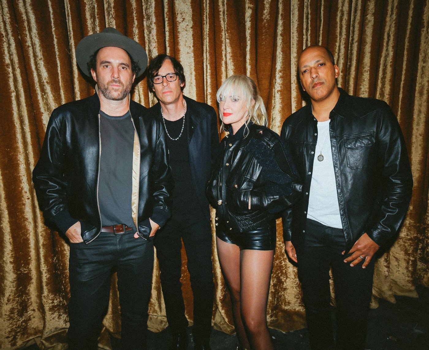 Metric and Broken Social Scene add five new Canadian dates to tour | iNFOnews.ca