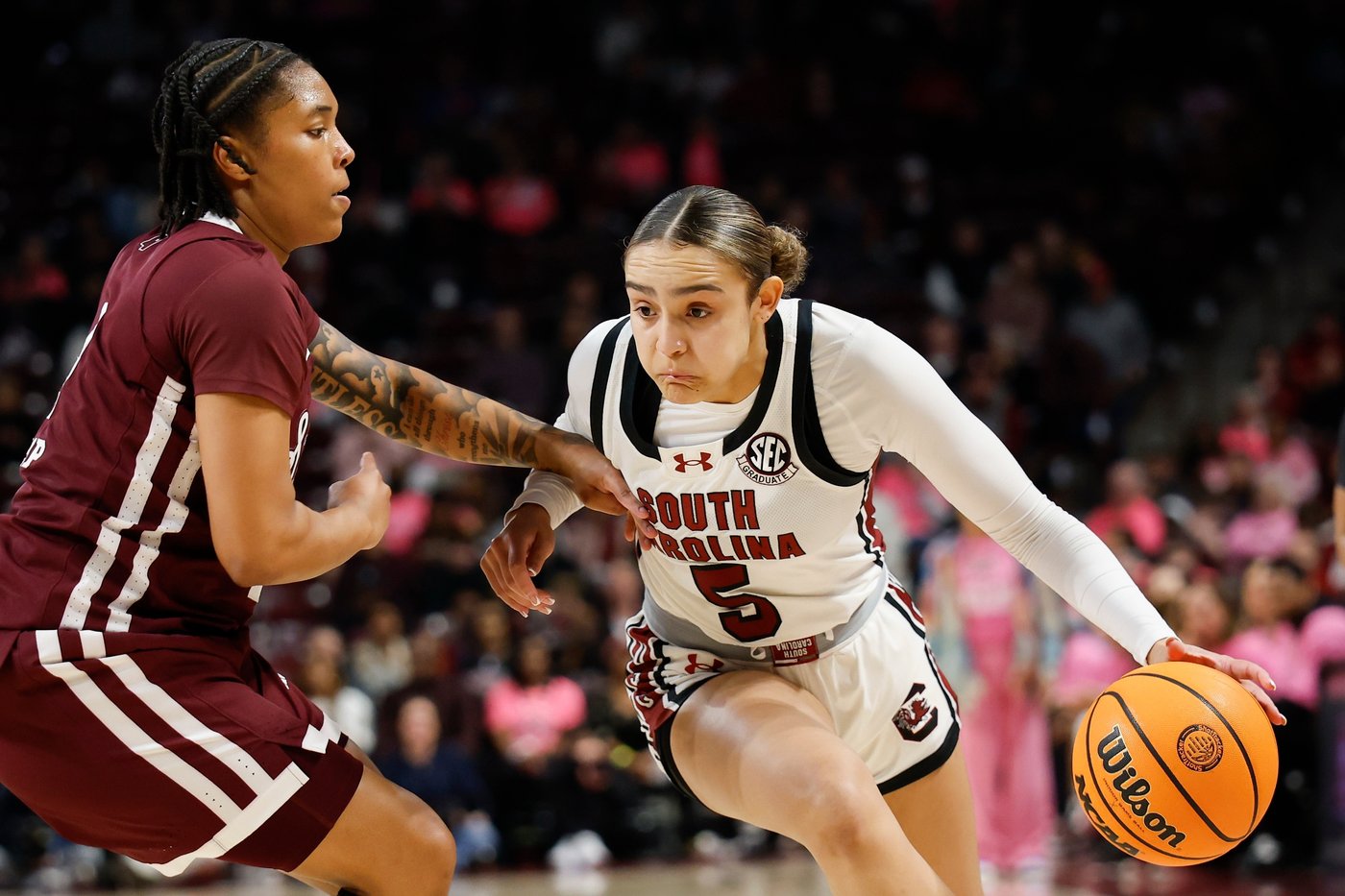 Edwards scores 21, surpasses 1,000 career points in No. 3 South Carolina's 88-45 win over Bulldogs | iNFOnews.ca