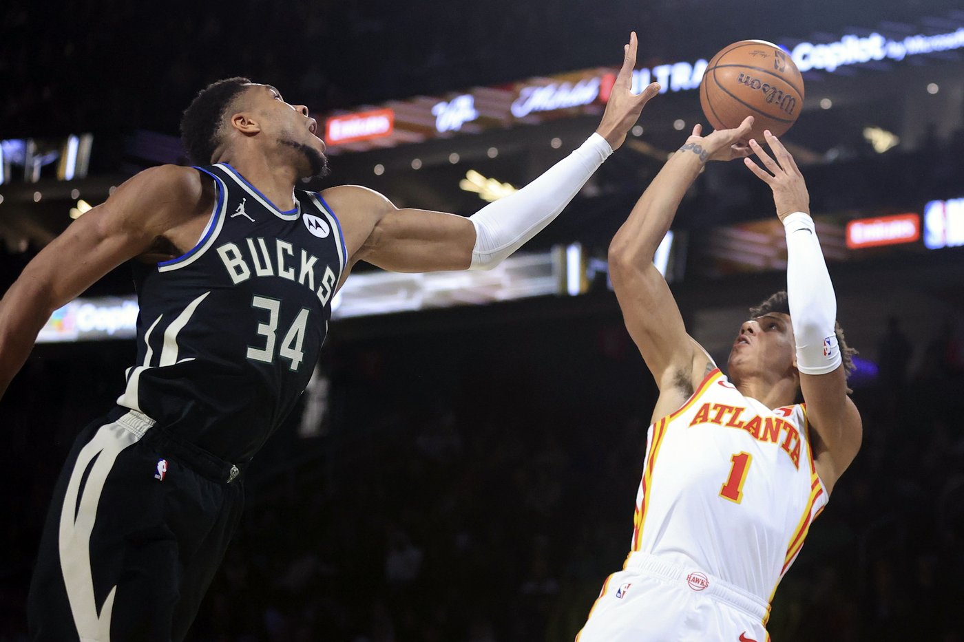 Giannis, Bucks top Hawks 110-102, earn spot in NBA Cup championship game | iNFOnews.ca Giannis, Bucks top Hawks 110-102, earn spot in NBA Cup championship game | iNFOnews.ca