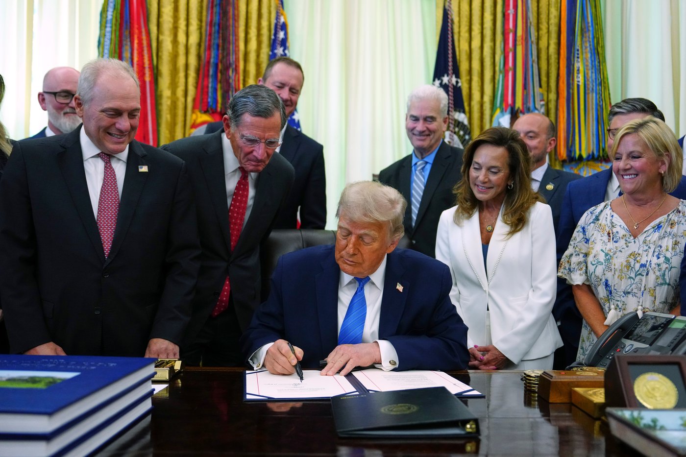ICE arrests 10,000 in 5 days, a sharp late-June surge in Trump's deportation push | iNFOnews.ca ICE arrests 10,000 in 5 days, a sharp late-June surge in Trump's deportation push | iNFOnews.ca