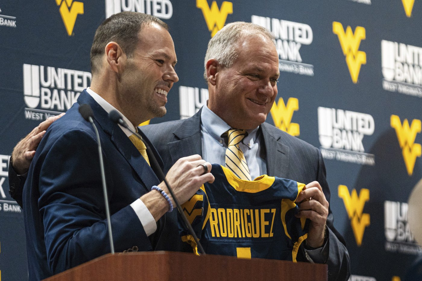 West Virginia sets aside $7.5M for assistant coaches, support staff as part of Rich Rodriguez pact | iNFOnews.ca West Virginia sets aside $7.5M for assistant coaches, support staff as part of Rich Rodriguez pact | iNFOnews.ca
