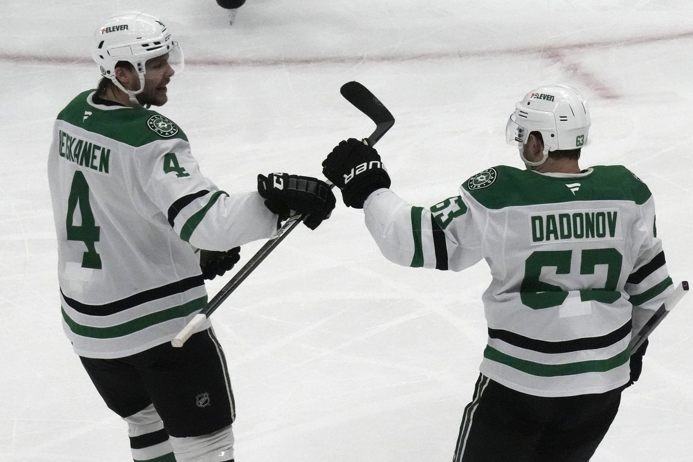 Dadonov and Benn score as Stars beat Utah 2-1 for 3rd straight win | iNFOnews.ca