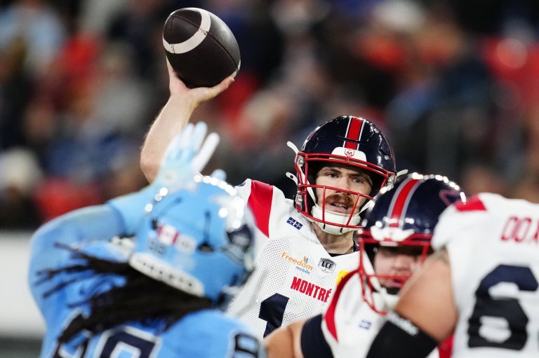 Crum's two first-half touchdowns lead Montreal Alouettes past Toronto Argonauts 33-16 | iNFOnews.ca