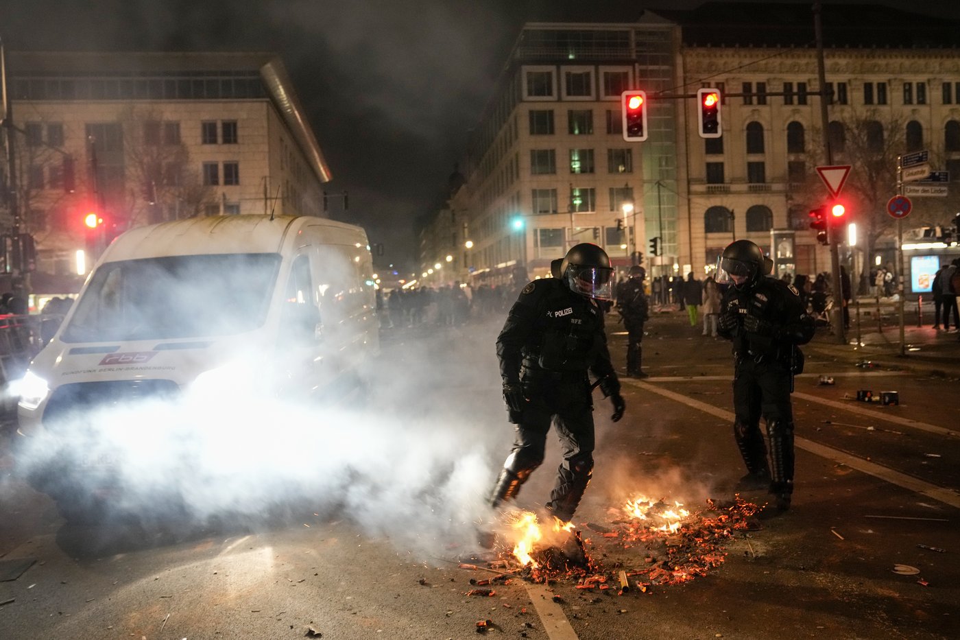 German government condemns New Year's Eve violence after hundreds of arrests | iNFOnews.ca