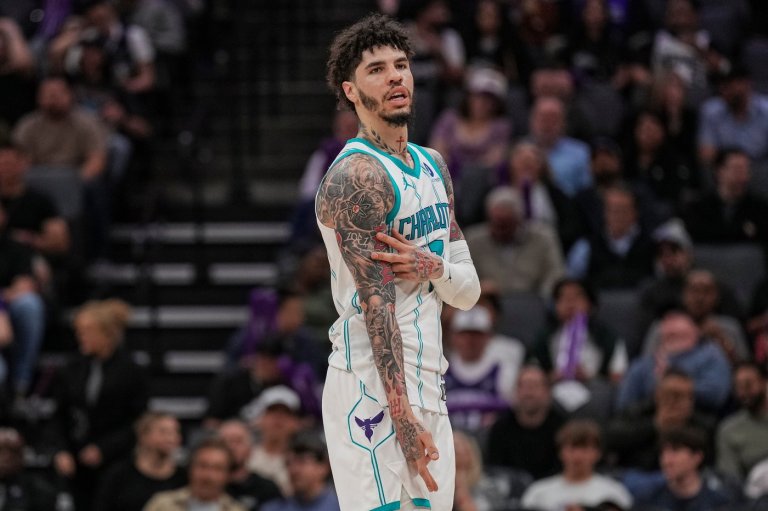 LaMelo Ball scores 30 as Hornets beat Kings 117-109 | iNFOnews.ca
