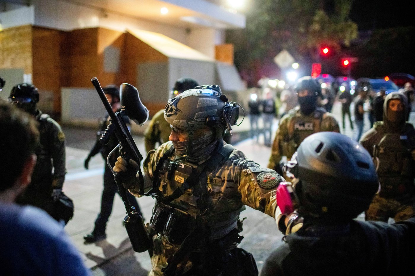 Federal judge temporarily blocks Trump administration from sending National Guard troops to Oregon | iNFOnews.ca