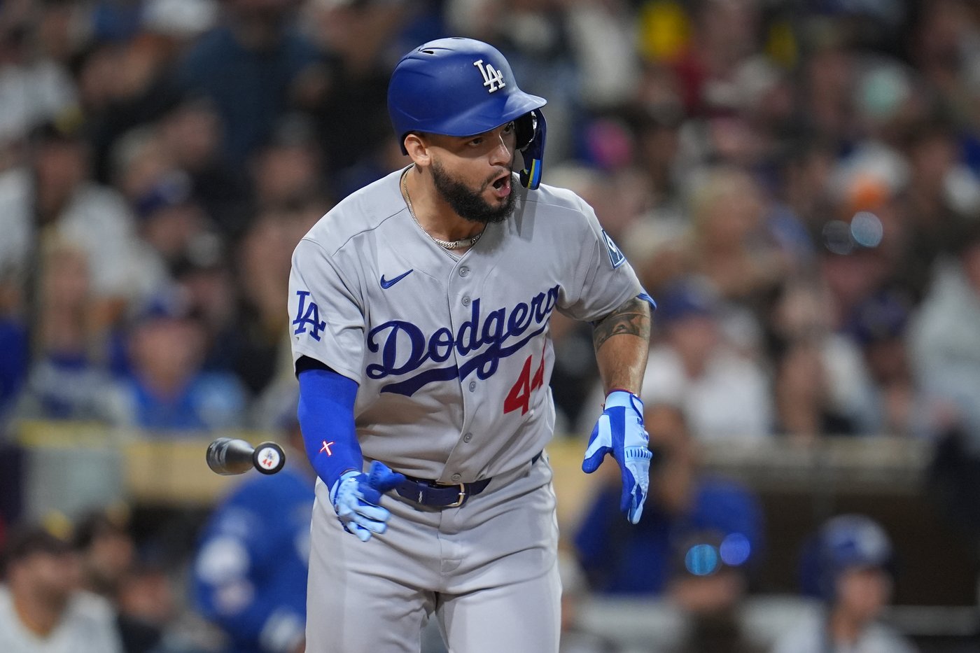 Andy Pages bests Mason Miller after an epic 9-pitch at-bat in 9th inning of Dodgers' win over Padres | iNFOnews.ca