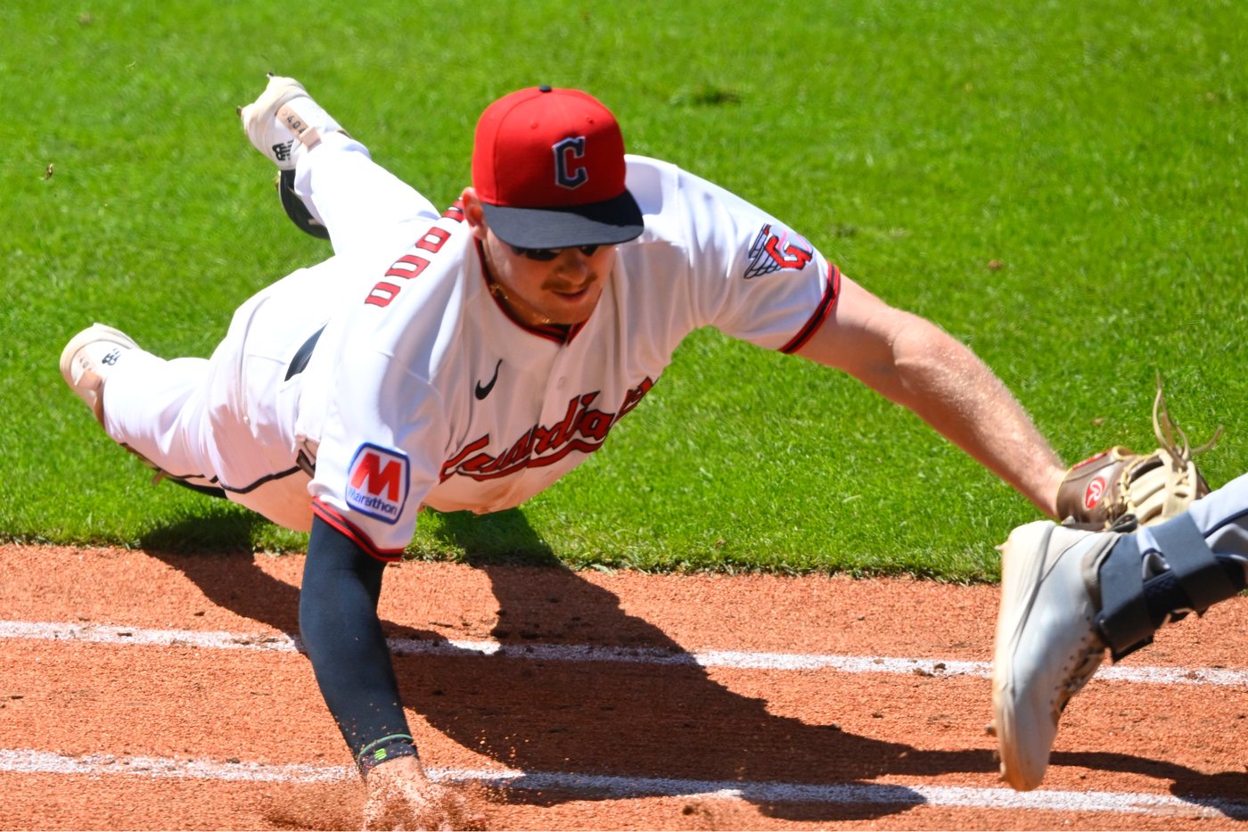 Guardians use 5-run 8th inning to rally for 6-5 win over Mariners | iNFOnews.ca