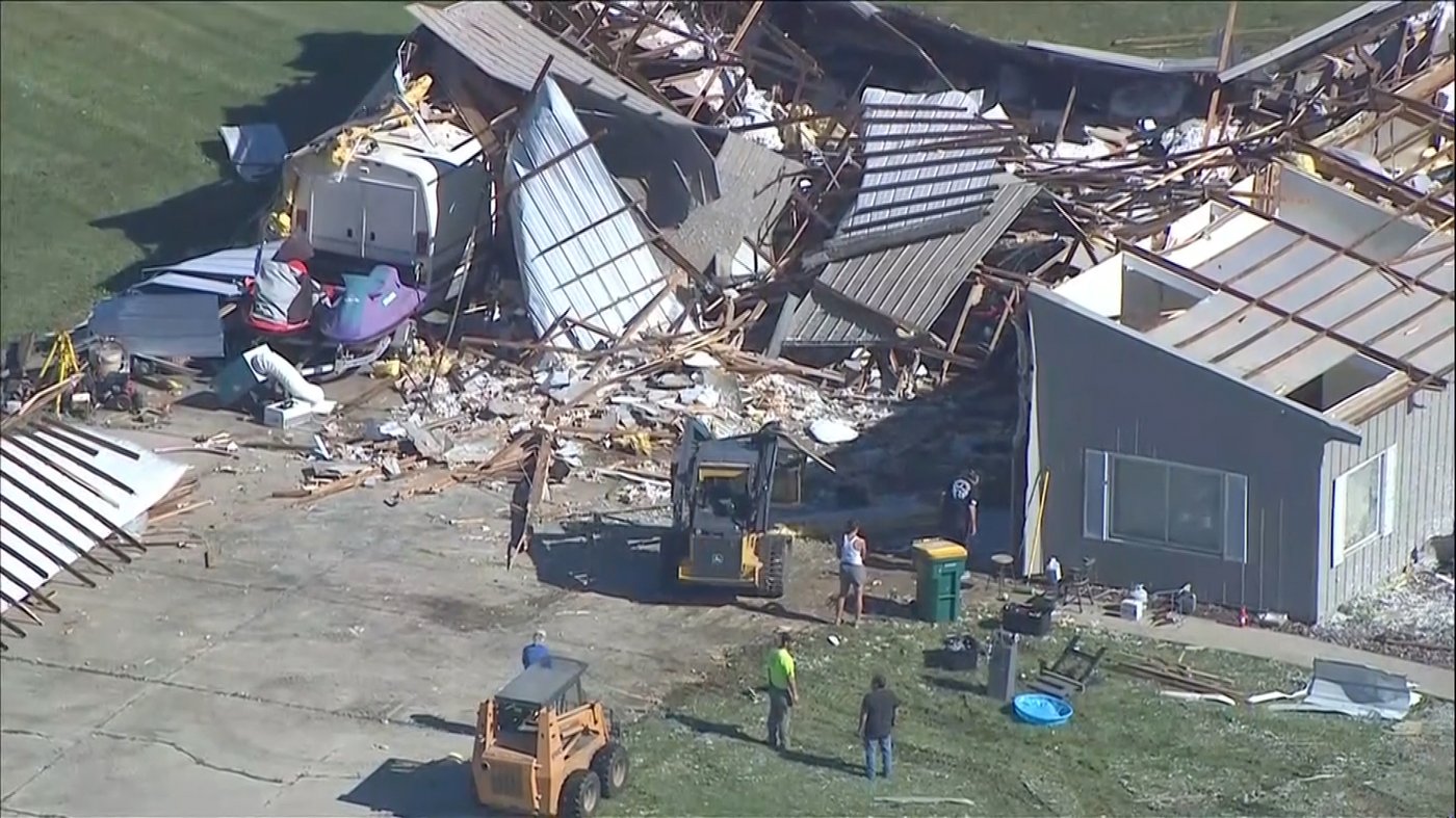 Tornadoes in Illinois and Indiana leave residents grappling with damage; cleanup efforts underway | iNFOnews.ca