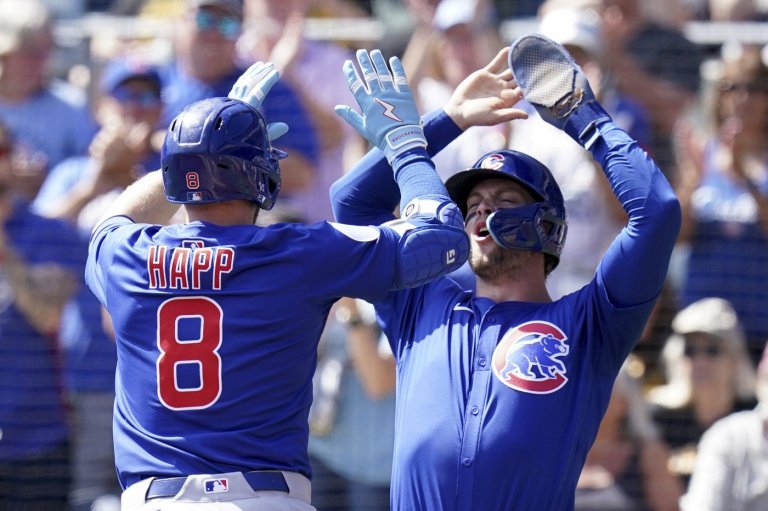 Happ homers as the Cubs clinch first postseason berth since 2020 with an 8-4 win over the Pirates | iNFOnews.ca