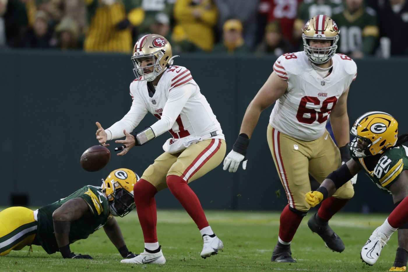 Josh Jacobs runs for 3 TDs as Packers roll past short-handed 49ers 38-10 | iNFOnews.ca Josh Jacobs runs for 3 TDs as Packers roll past short-handed 49ers 38-10 | iNFOnews.ca