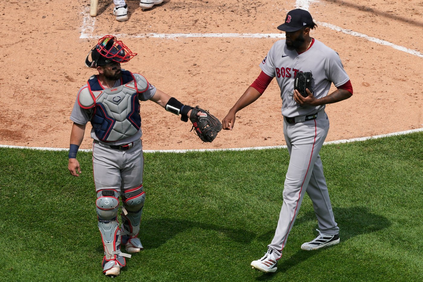 Red Sox arrive 2 hours before scheduled game vs. Mets after team plane problems in Chicago | iNFOnews.ca