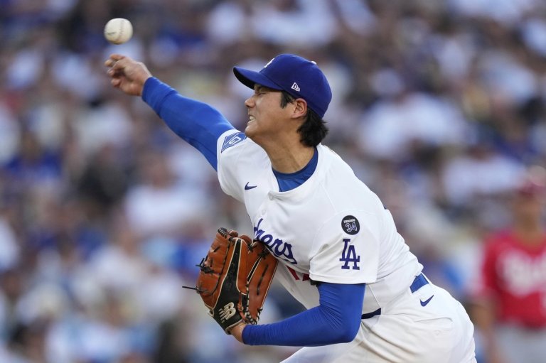 Ohtani to start for Dodgers after Glasnow scratched with back stiffness | iNFOnews.ca