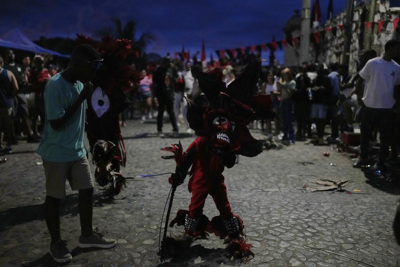 PHOTO COLLECTION: Panama Festival | iNFOnews.ca