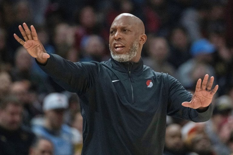 Some wagers, certain parlays no longer can be offered to bettors, NBA tells sportsbooks | iNFOnews.ca