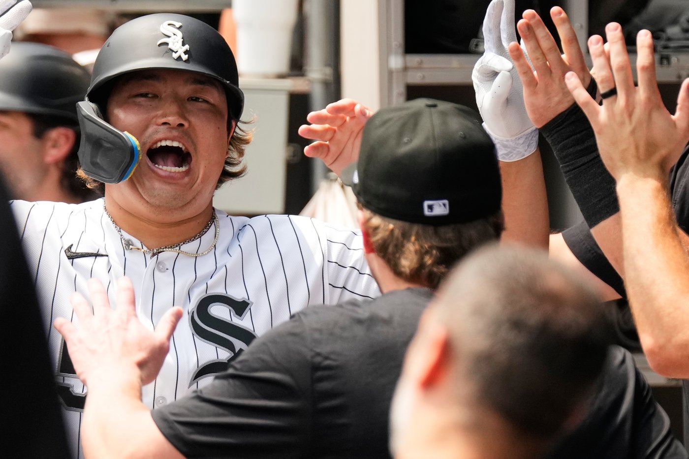 Murakami hits 2 HRs, drives in 6 runs to lead AL Central-leading White Sox past Astros 12-3 | iNFOnews.ca Murakami hits 2 HRs, drives in 6 runs to lead AL Central-leading White Sox past Astros 12-3 | iNFOnews.ca
