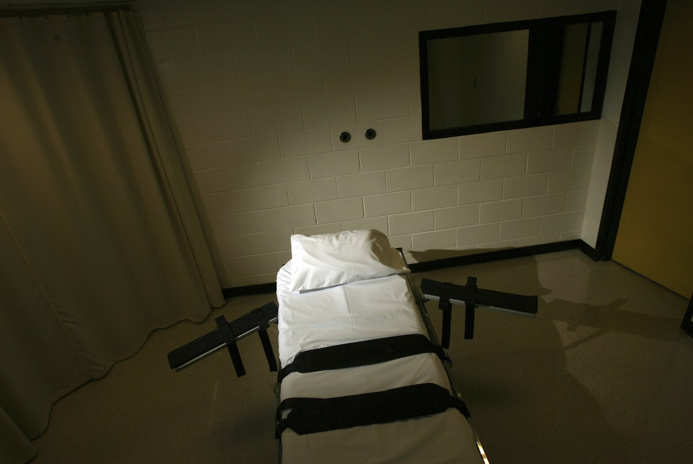 Lethal injection, firing squad and nitrogen gas. A look at US execution methods | iNFOnews.ca
