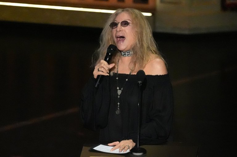 Billy Crystal and Barbra Streisand lead an expanded Oscars in memoriam | iNFOnews.ca