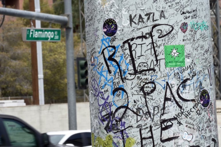 'RIP King': Fans pay respect to Tupac Shakur, hope for justice as murder trial nears the end | iNFOnews.ca