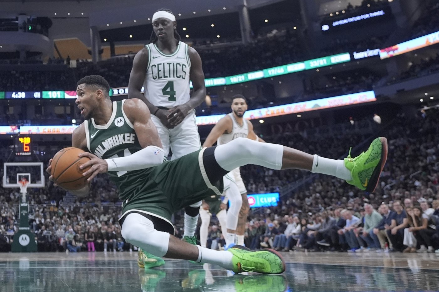 Brown calls Antetokounmpo 'a child' after 2-time MVP offers handshake before pulling hand back | iNFOnews.ca
