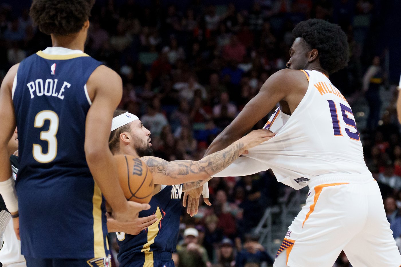 Pelicans guard Jose Alvarado and Suns center Mark Williams ejected after fight | iNFOnews.ca Pelicans guard Jose Alvarado and Suns center Mark Williams ejected after fight | iNFOnews.ca