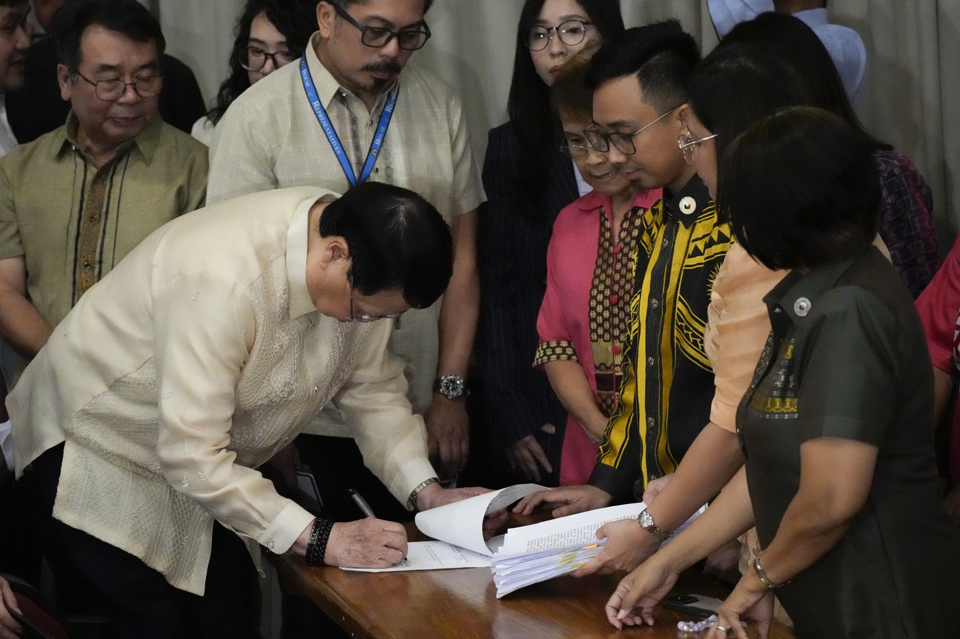 Activists file second impeachment complaint against embattled Philippine Vice President Duterte | iNFOnews.ca