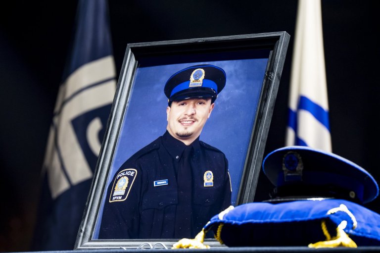Police officers march in Montreal ahead of funeral for officer killed in shooting | iNFOnews.ca