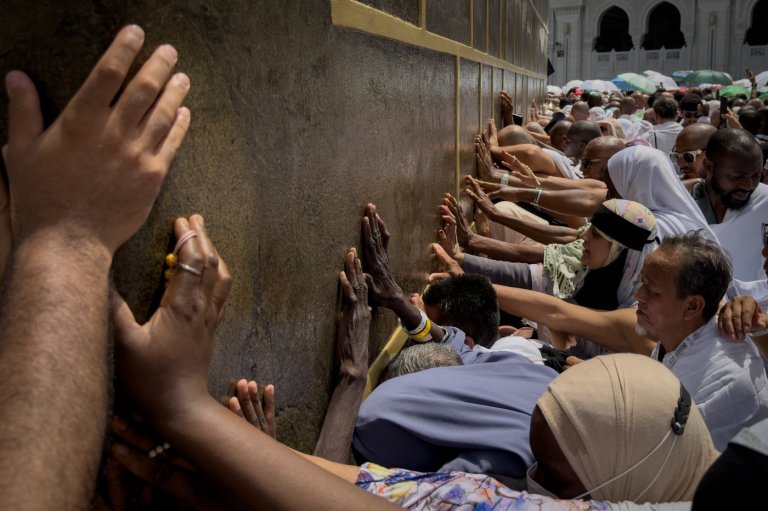 Photos of the annual Hajj pilgrimage to Mecca | iNFOnews.ca