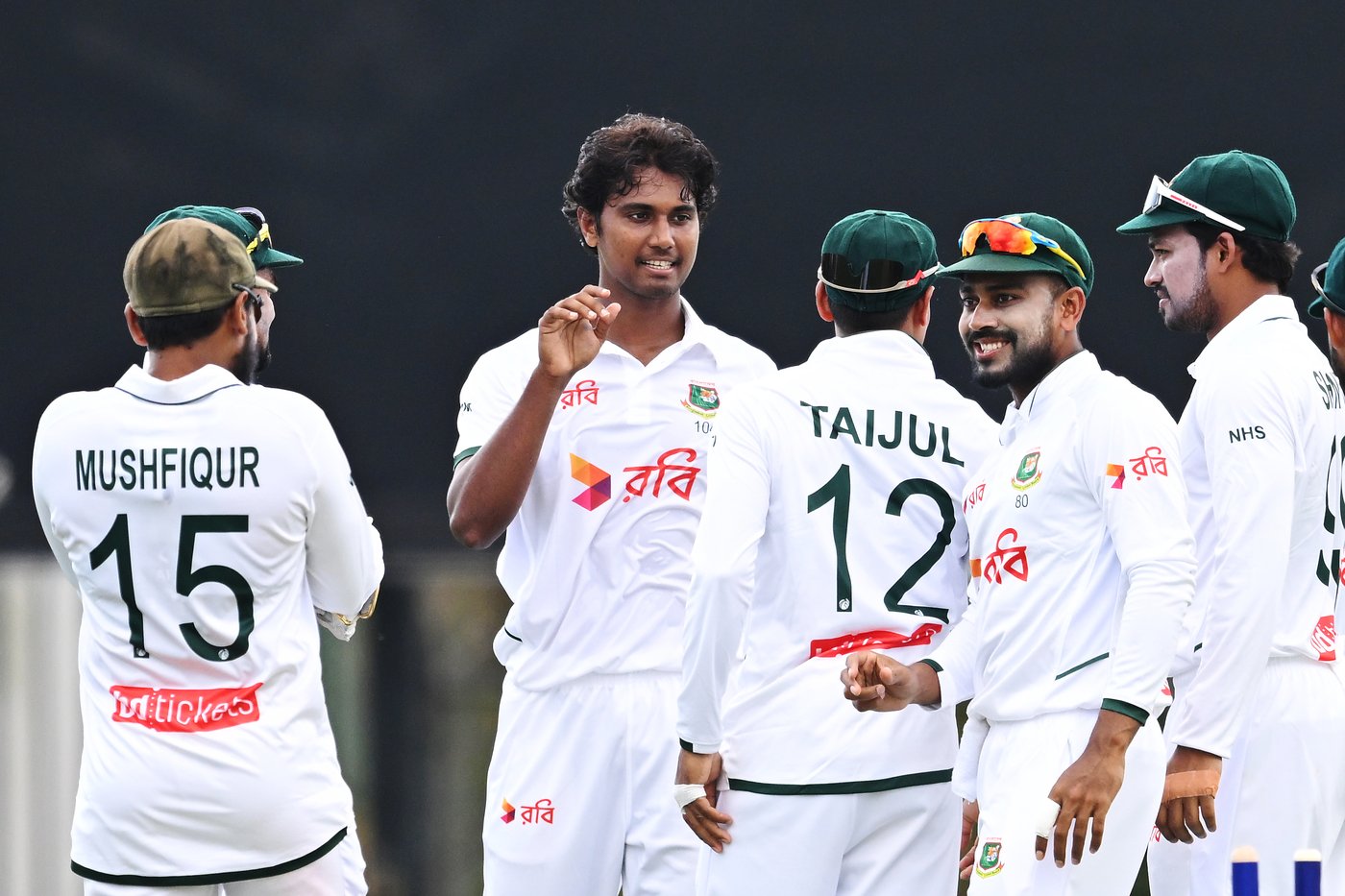 Hasan takes 6-55 as Australia dismissed for 198 by Bangladesh to start test series | iNFOnews.ca