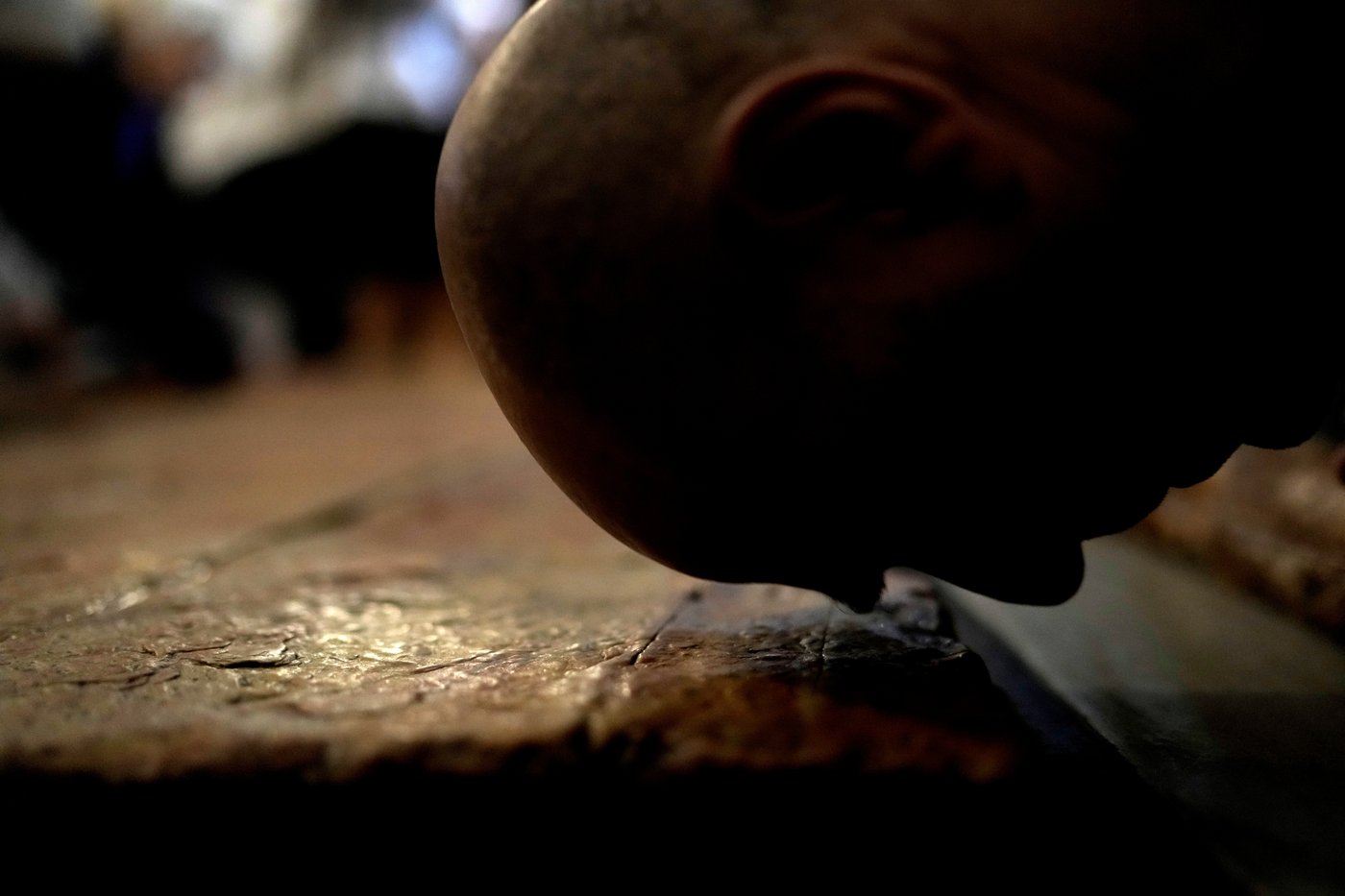 An AP reporter spends the night locked inside Jerusalem's holiest church with clergy and pilgrims | iNFOnews.ca