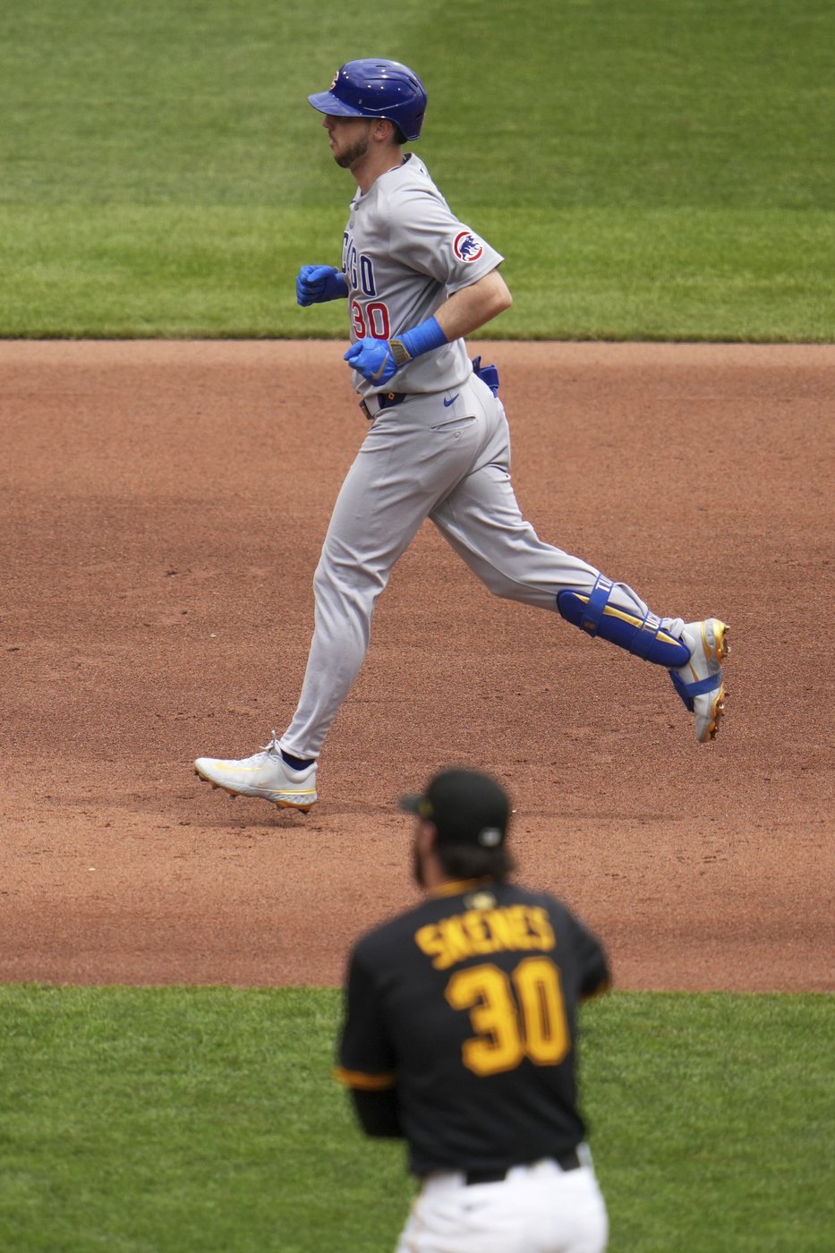 Cubs take Paul Skenes deep 3 times, Suzuki homers twice in all as Chicago pulls away for 8-3 win | iNFOnews.ca