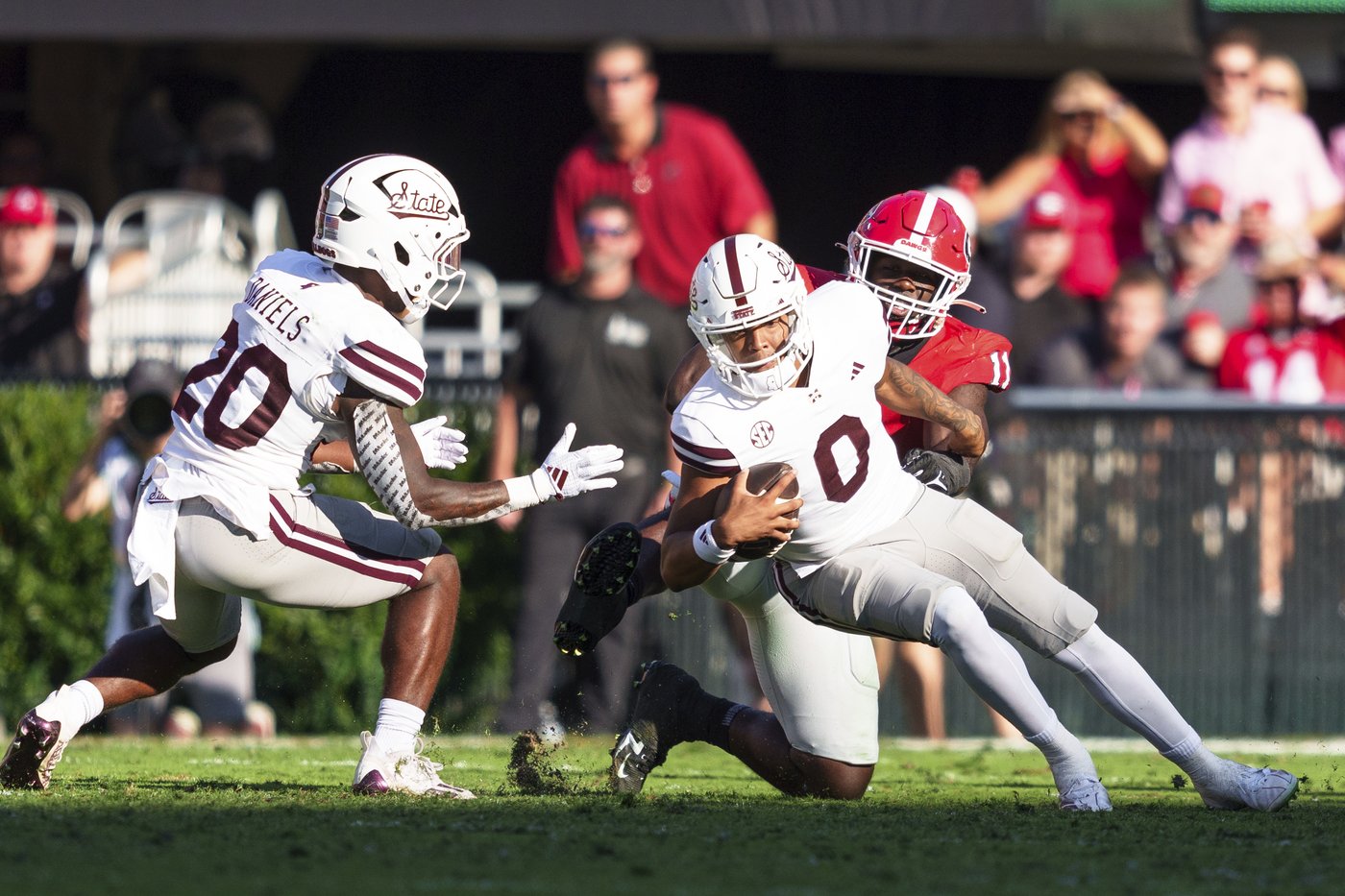 Georgia coach Kirby Smart reaches out to Mississippi State QB Van Buren to explain sideline shove | iNFOnews.ca Georgia coach Kirby Smart reaches out to Mississippi State QB Van Buren to explain sideline shove | iNFOnews.ca