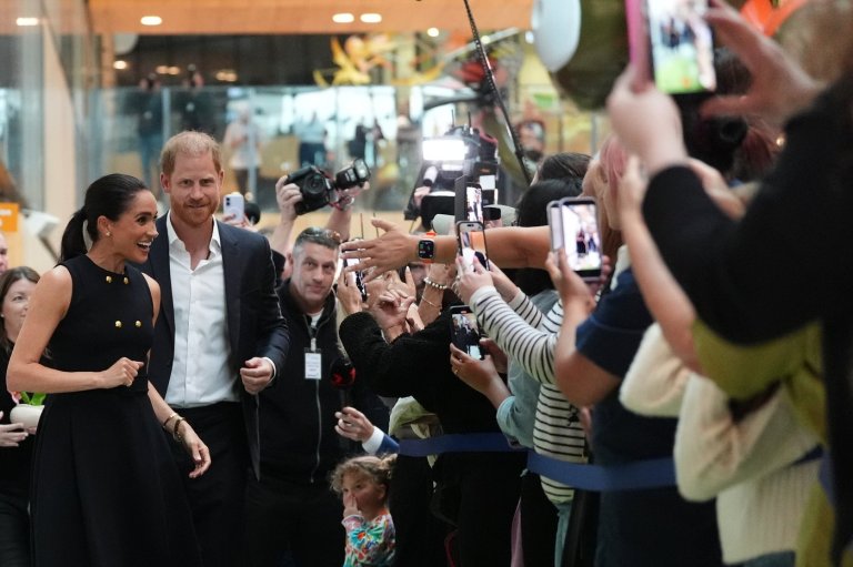 Prince Harry and Meghan arrive in Australia for a low-key, privately funded visit | iNFOnews.ca