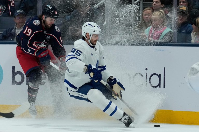 Nylander sets OT goals record as Maple Leafs beat Blue Jackets 2-1 | iNFOnews.ca