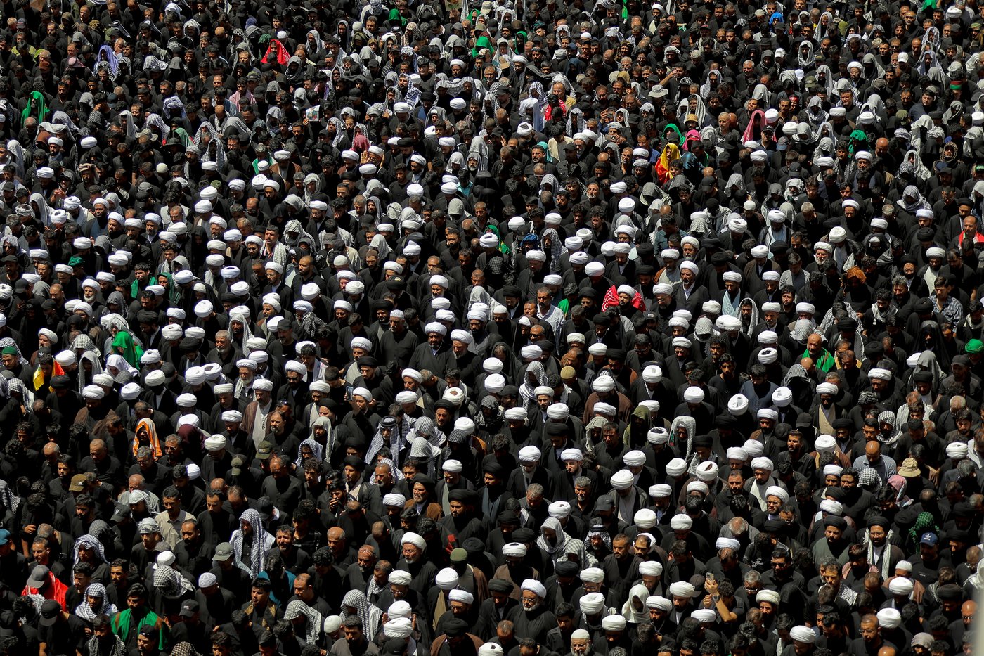 A look at the dayslong funeral for late Supreme Leader Khamenei in Iran and Iraq, in photos | iNFOnews.ca